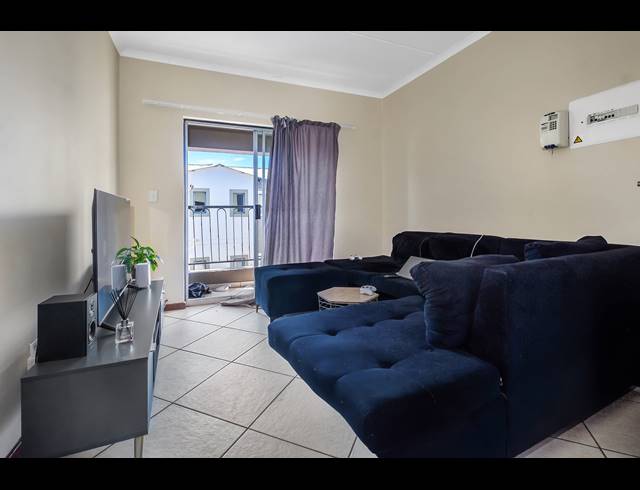 2 BEDROOM APARTMENT FOR SALE IN FERNDALE
